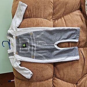 John Deere long onesie with snaps, size 9/12 months, gray